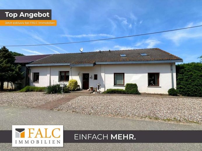 ***Charmante Doppelhaushälfte in ruhiger Lage – Ideal für Familie und Naturfreund*** – फोटो 1