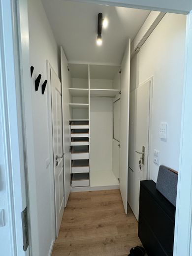 Appartement 1 pièce disponible immédiatement, de particulier à particulier, à Kreuzberg – près de Bergmannstraße & Viktoriapark – Einbauschrank