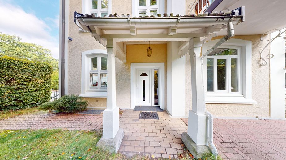 Möbliertes Haus 154 m² | 5,5 Zi | Garten | nahe Nienstedten | Wohnen auf Zeit 3–33 Monate – Eingang