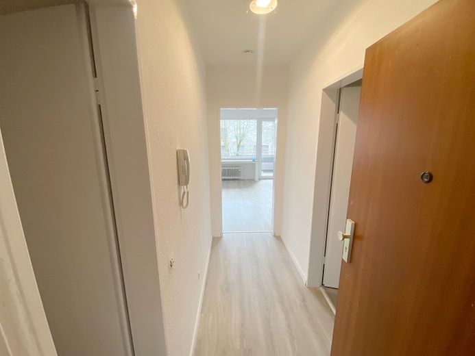 Renoviertes ruhiges 1,5 Zimmer Apartment zentral in Mettmann mit Balkon – Foto 4