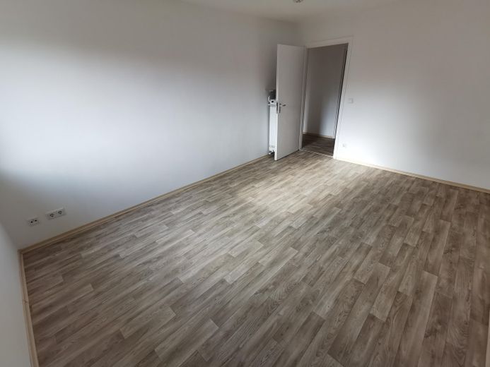 3-Zimmer Whg - ruhige aber zentrale Lage - saniert * sofort frei * – Foto 6