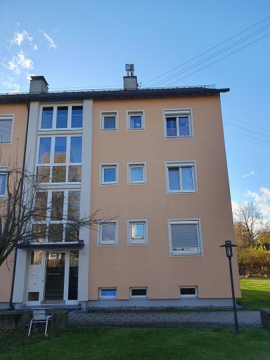 Bel appartement de 2 pièces dans le centre de Vöhringen – Gebäudeansicht