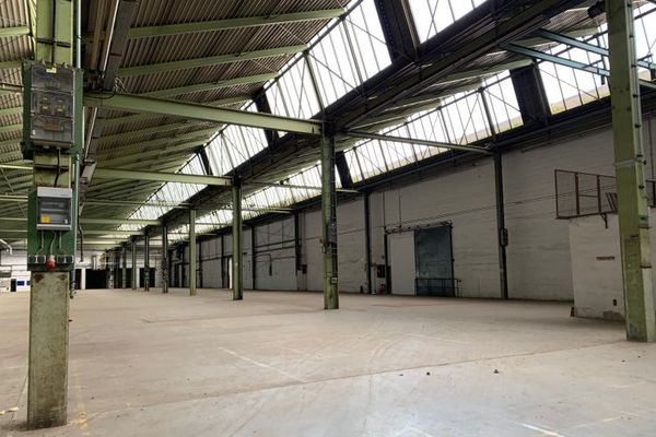 Capannoni frigoriferi SLP ca. 13.400 m² a 95145 Oberkotzau - rampe di carico, accesso a livello del suolo - divisibili a partire da ca. 4.000 m²