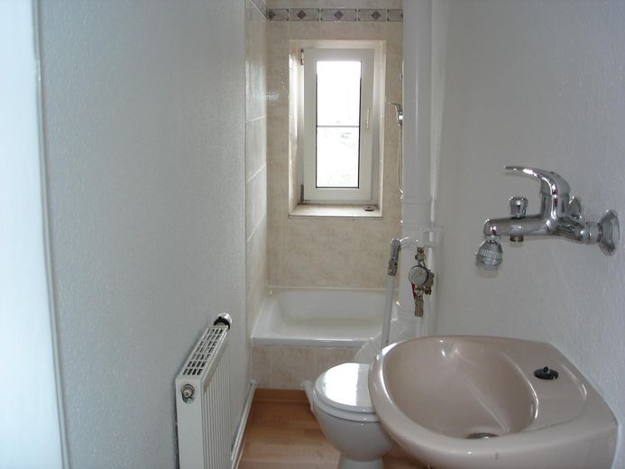 Kleine Zweiraumwohnung in Eberswalde – Duschbad