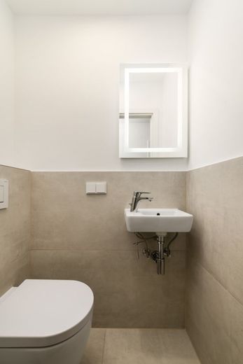Bezugsfrei: Attraktive 4-Zimmerwohnung mit Blick ins Grüne - sehr guter Grundriss – Separates Gäste-WC