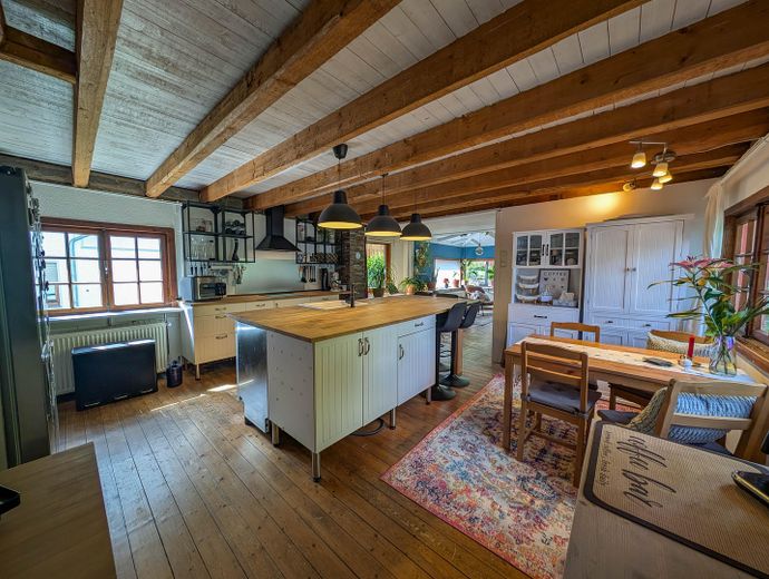 Handwerker & große Familien aufgepasst: Dreikanthof mit gültiger Baugenehmigung – 11 - Hinterhaus Essbereich