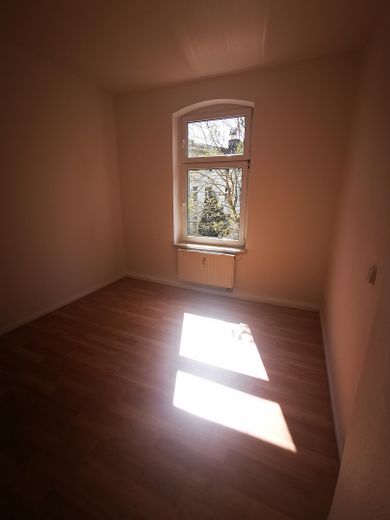 Sehr schöne helle 4-Zimmer-Wohnung unweit des Schellheimer Platzes – Kinderzimmer hofseitig