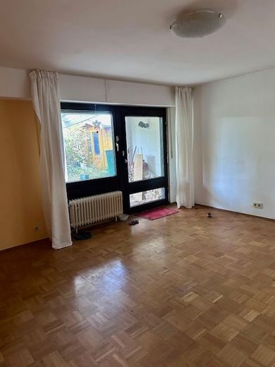 Gepflegter Bungalow mit 2 Wohnbereichen in Bonn-Medinghoven – Wohnraum_UG_1