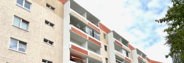 Красивая 3-комнатная квартира с балконом сдаётся в аренду с октября.