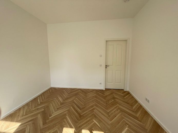 Appartamento di 3 locali appena ristrutturato con ampio balcone – Foto 14