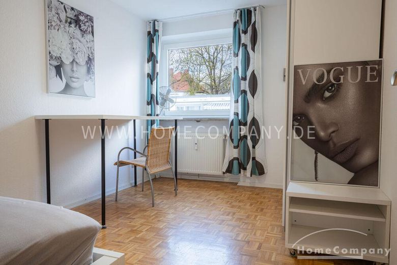 ***Attraktive, frisch renovierte und neu möblierte 2-Zimmer-Wohnung mit Balkon in München-Neuhausen – 201e01a29ece143c4e32719dce4045bcd6391f0c.jpg