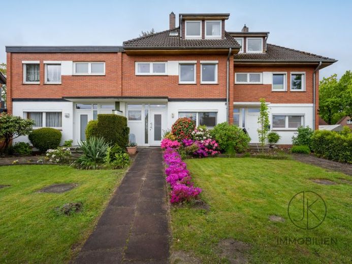 ***Familienfreundliches Reihenmittelhaus mit pflegeleichtem Garten und Garage in Wardenburg – Foto 1