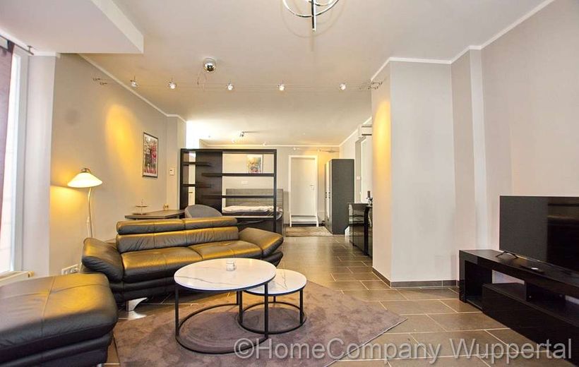 Großzügiges Apartment mit DSL und guter Infrastruktur in Wuppertal-Wichlinghausen – 390d8bf4667d43e0300abf12588fe1b481af6832.jpg