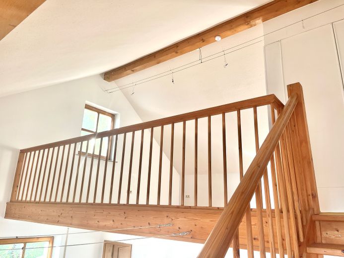 Moderne 2-Zi-Galeriewohnung mit EBK – Foto 4