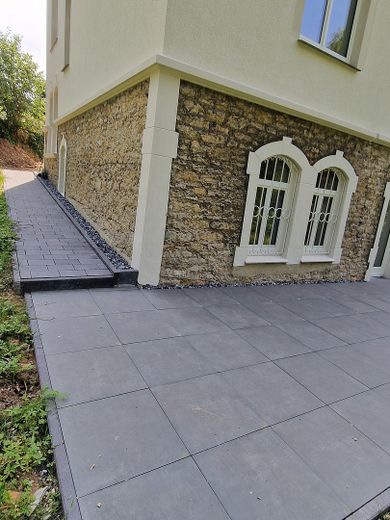 Mehrfamilienhaus mit 4 Eigentumswohnungen und separatem Bauplatz – Terrasse Terrassengeschoss