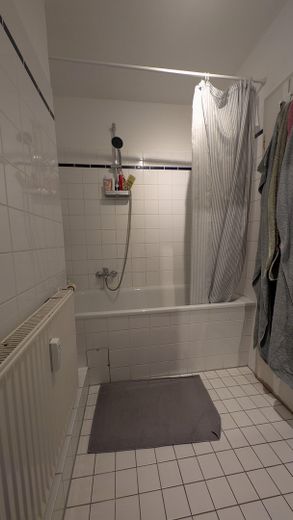 ***Amplio apartamento en propiedad de 2 habitaciones en el centro de Lübeck*** – Foto 8