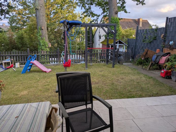Doppelhaushälfte in einer Spielstraße in Schwerte-Villigst von privat – Terrasse / Blick in den Garten