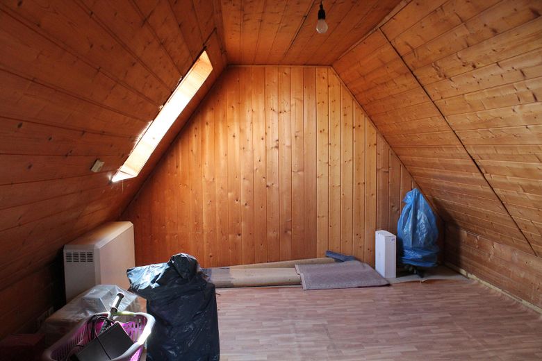 ausgebauter Spitzboden OG
