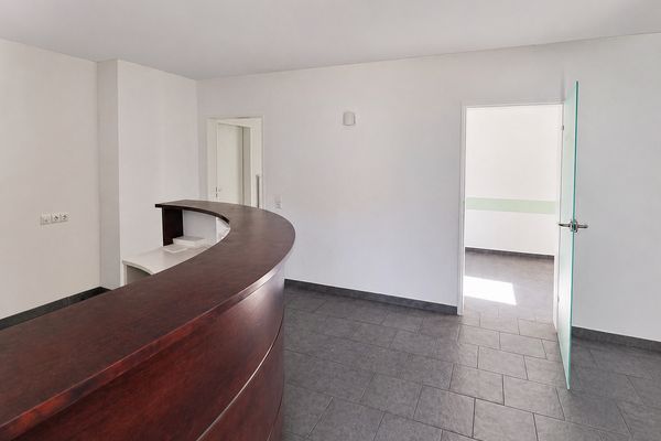 Flexible Gewerbeeinheit 112qm mit Garage im Bonner Zentrum - erste Rheinlage