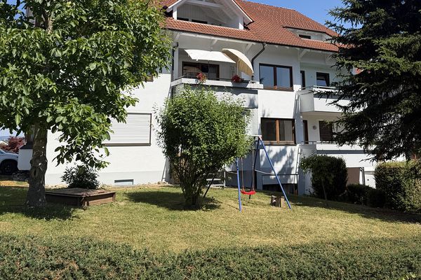 Außergewöhnliche DG-Wohnung mit viel Potential und besonderem Flair