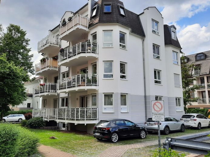 2 sonnige WE (5% Rendite) TOP gepflegt, Balkon, Aufzug, ruhig und trotzdem mitten in Zwickau! – Foto 8