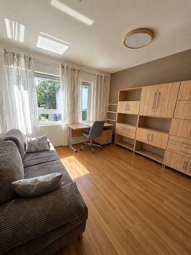 Provisionsfrei: Moderne DHH mit PV-Anlage, Energieeffizienzklasse B, nahe Öjendorfer See – Arbeits-/Kinderzimmer 2