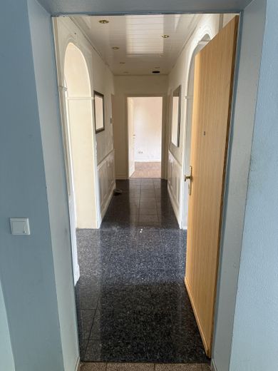 Exclusive 3-room condominium at the edge of the forest – balcony, parking space & high-quality features – Foto 2