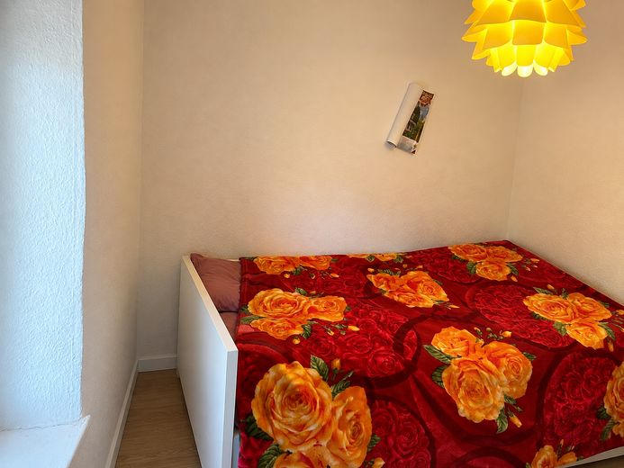 Zentrale 2,5-Zimmer-Wohnung mit Balkon in Bad Kreuznach – Schlafzimmer