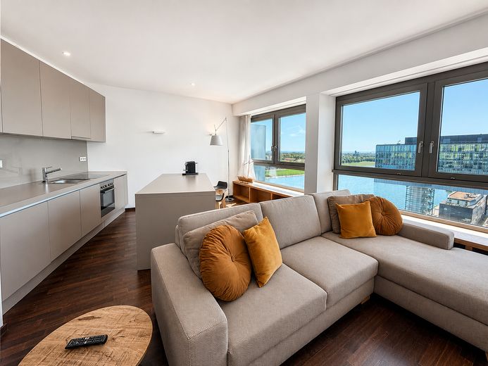 Exklusive 2-Zimmer-Wohnung im Kranhaus Nord – 16. Etage mit spektakulärem Rheinblick – Foto 3