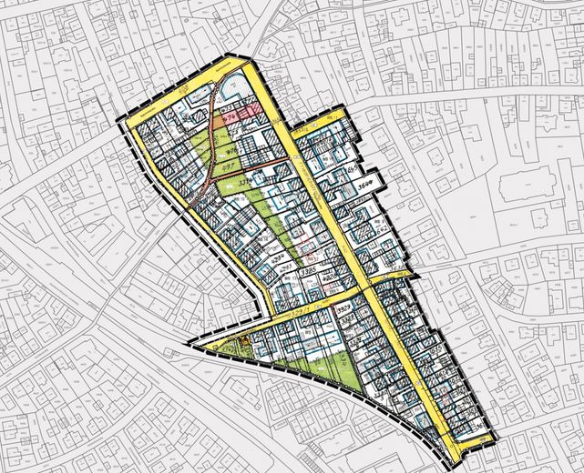 Großes Grundstück, Haus und Scheuer mit Ausbaupotential – Rot: Grundstück Flur 474