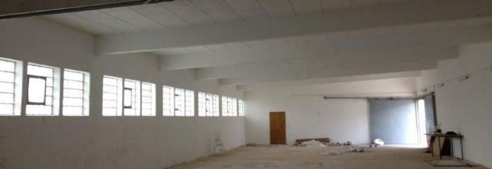 kompl. Speditions- und Logistikanlage ** Kreis Sonnefeld ** ca. 100 m² Büro und bis zu 800 m² Lager ** Rampe ** Werkstatt **