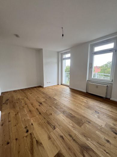 Instálese y disfrute: a estrenar tras una renovación integral, con balcón – Schlafzimmer