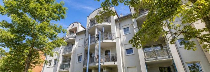 SCHICKE 3-RAUM WOHNUNG MIT BALKON UND TIEFGARAGENSTELLPLATZ