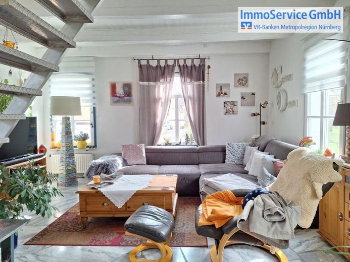 WOHNHAUS MIT LADEN UND EINLIEGERWOHNUNG IN ZENTRALER LAGE – फोटो 1