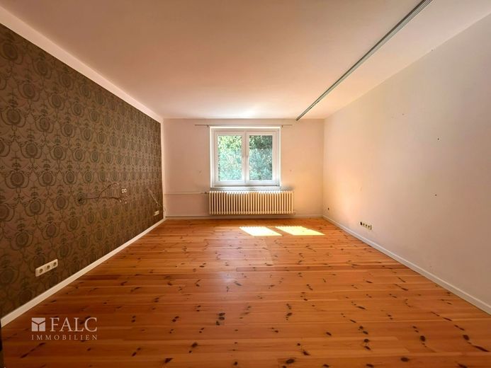 ***Ihr neues Zuhause im Grünen auf über 2.300 m² Grundstück*** – Schlafzimmer