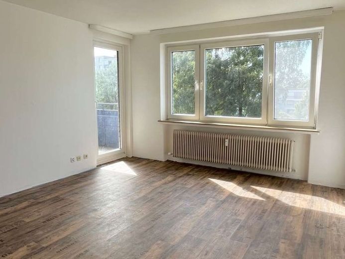 Luminoso appartamento di 2 locali con loggia, ascensore a Bremen-Huchting – Robinsbalje 20 – Foto 1