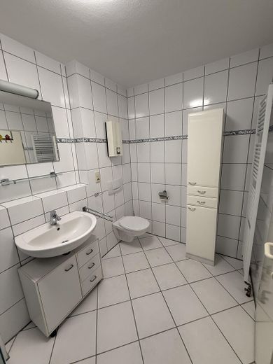 Helle,Schöne Wohnung Stadtmitte, Möbliert, Aufzug, Balkon – Foto 5