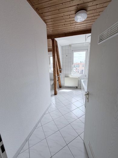 Charmante 2-Zimmer-Wohnung im beliebten Stadtteil St. Johannis – Bad