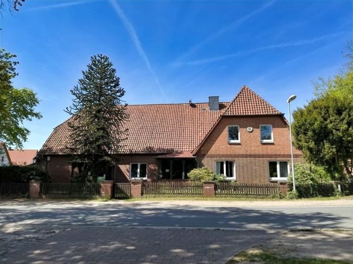Großzügiges Grundstück mit zusätzlichem Flächenpotenzial in Beedenbostel – Foto 1