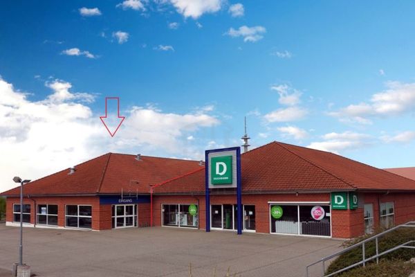Where others go on vacation! Retail, practice, exhibition space without commission