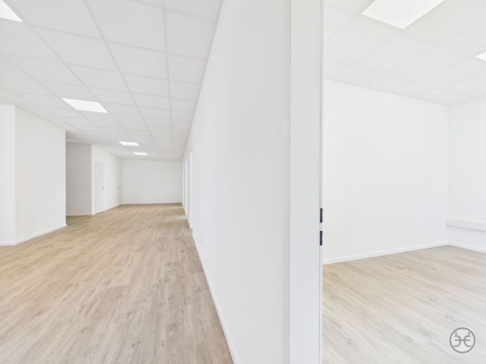 Bürofläche in Frequenzlage von Kreyenbrück // Erstbezug // Kreyenbrück // Oldenburg – Eden-Ehbrecht-Immobilien_Gewerbe_Bürofläche_Vermietung_020
