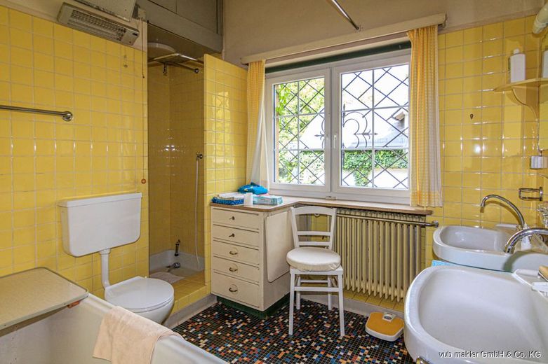 Imposante Stadt-Villa – 017