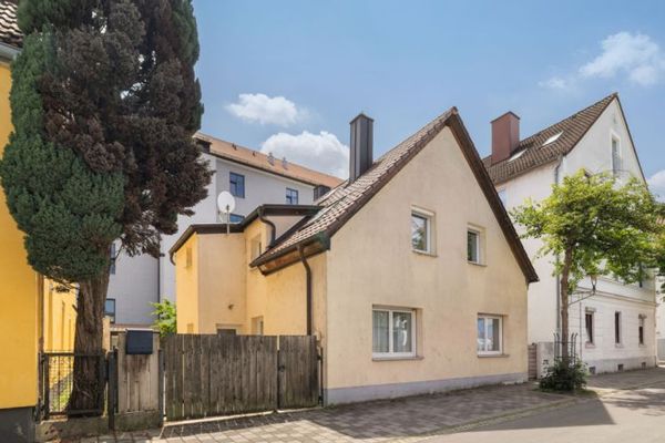 *KÄUFER-PROVISIONSFREI*: Familienfreundliches EFH mit Garage und Nebengebäude in A-Oberhausen