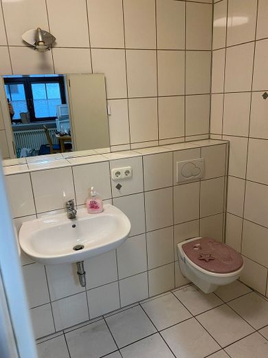 Appartement met binnenplaats en parkeerplaats – Foto 5