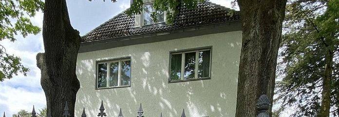 Renditeobjekt: Mehrfamilienhaus mit 5 möblierten Einheiten & Wellnessbereich. Provisionsfrei