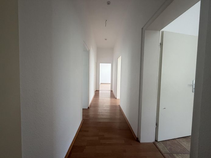 Apartamento céntrico de 3 habitaciones en Nordend con cocina equipada y baño con luz natural – Foto 10