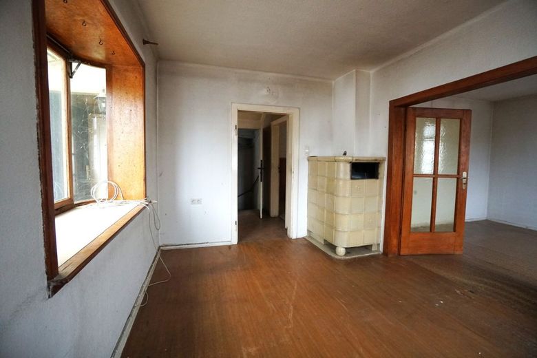 Familienprojekt mit Zukunft: Einfamilienhaus mit großem Grundstück und vielen Möglichkeiten – Esszimmer