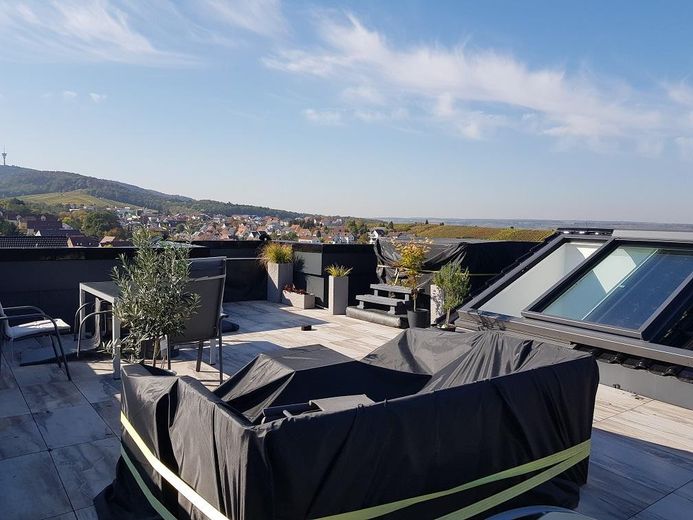 PROVISIONSFREI: Neuwertige Stadtvilla (A+) – Massiv, gesund & extrem energiesparend – Photo 2