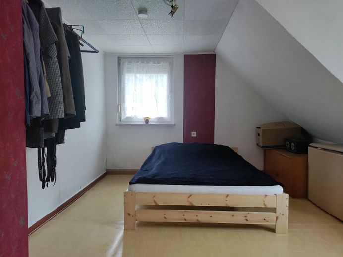 Schlafzimmer 2 OG
