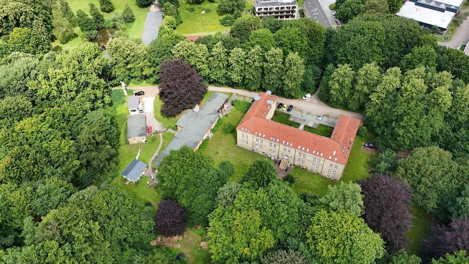 Jasne mieszkanie na poddaszu z 1 pokojem i zabudową kuchenną, 50 m², Schleswig, mieszkanie 13.2 – Zdjęcie 2